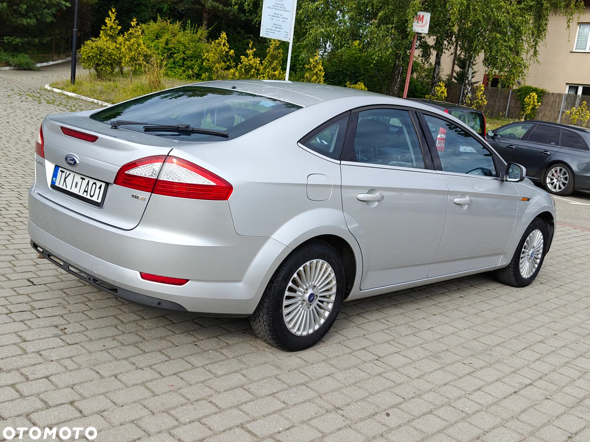 Ford Mondeo 1.8 TDCi Ghia - 14