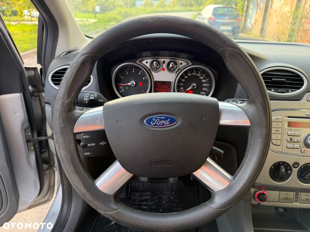 Ford Focus - 11