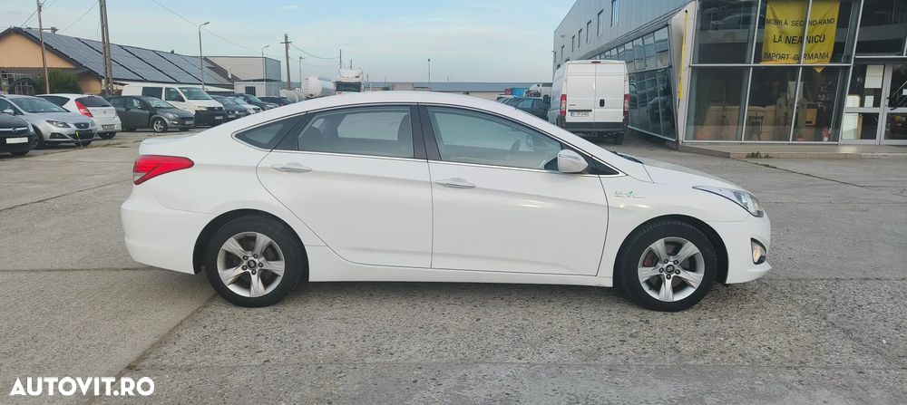 Hyundai i40 i40cw 1.7 CRDi blue Style - 3