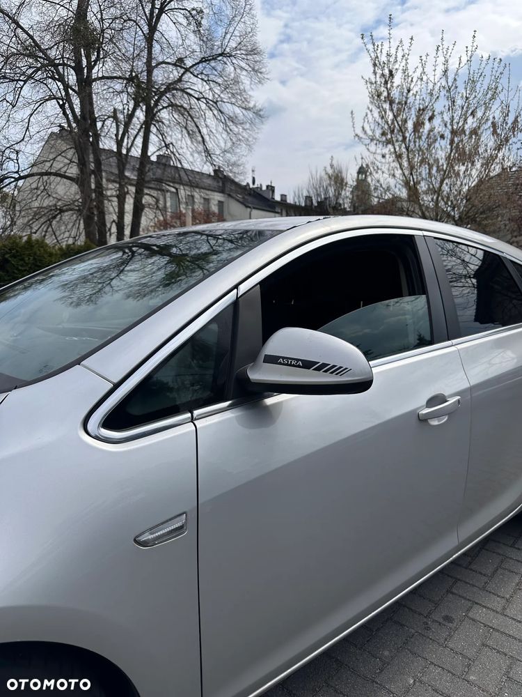 Opel Astra 2.0 CDTI Cosmo - 5