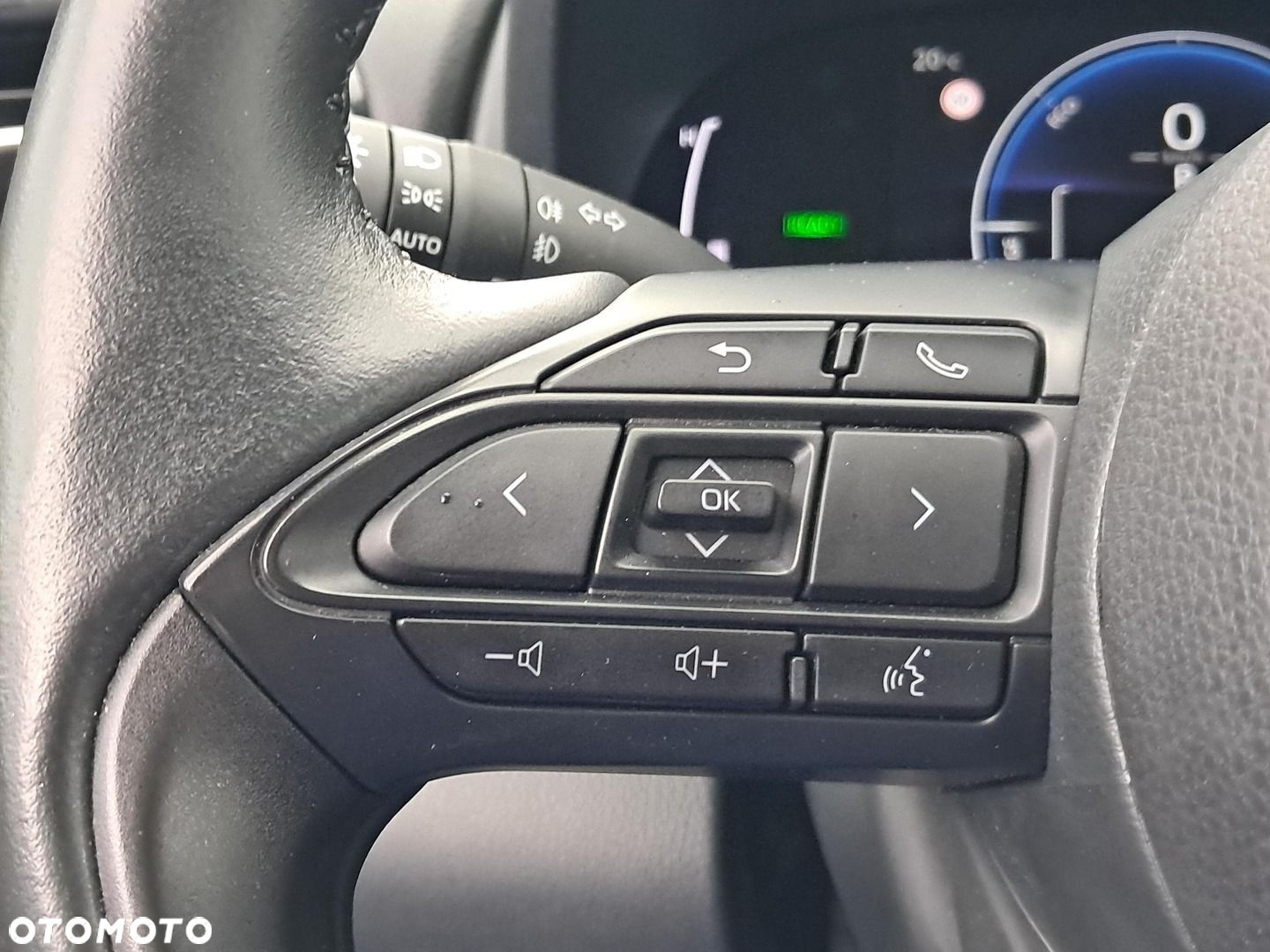 Toyota Yaris Hybrid 1.5 Style - 27