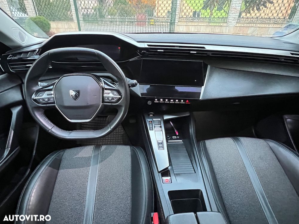 Peugeot 308 BlueHDi 130 EAT8 Style - 11