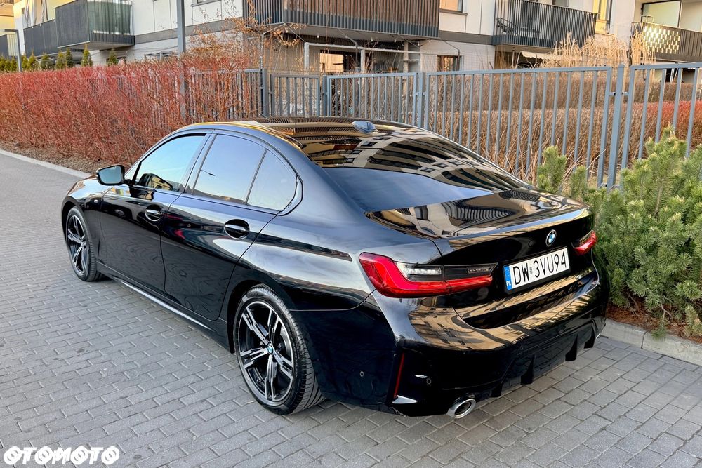 BMW Seria 3 320d xDrive M Sport sport - 3