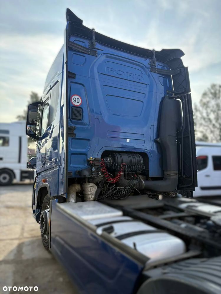 KABINA KOMPLETNA FORD F-MAX 500 - 3