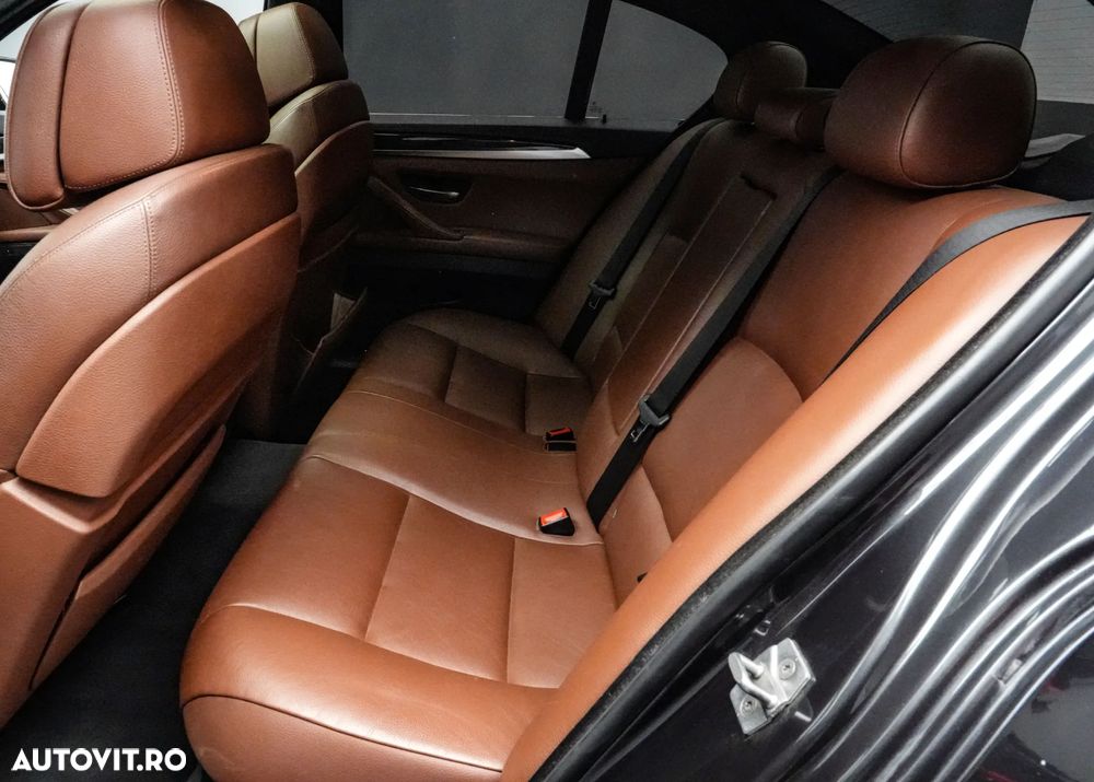 BMW Seria 5 535i Sport-Aut. Luxury Line - 17