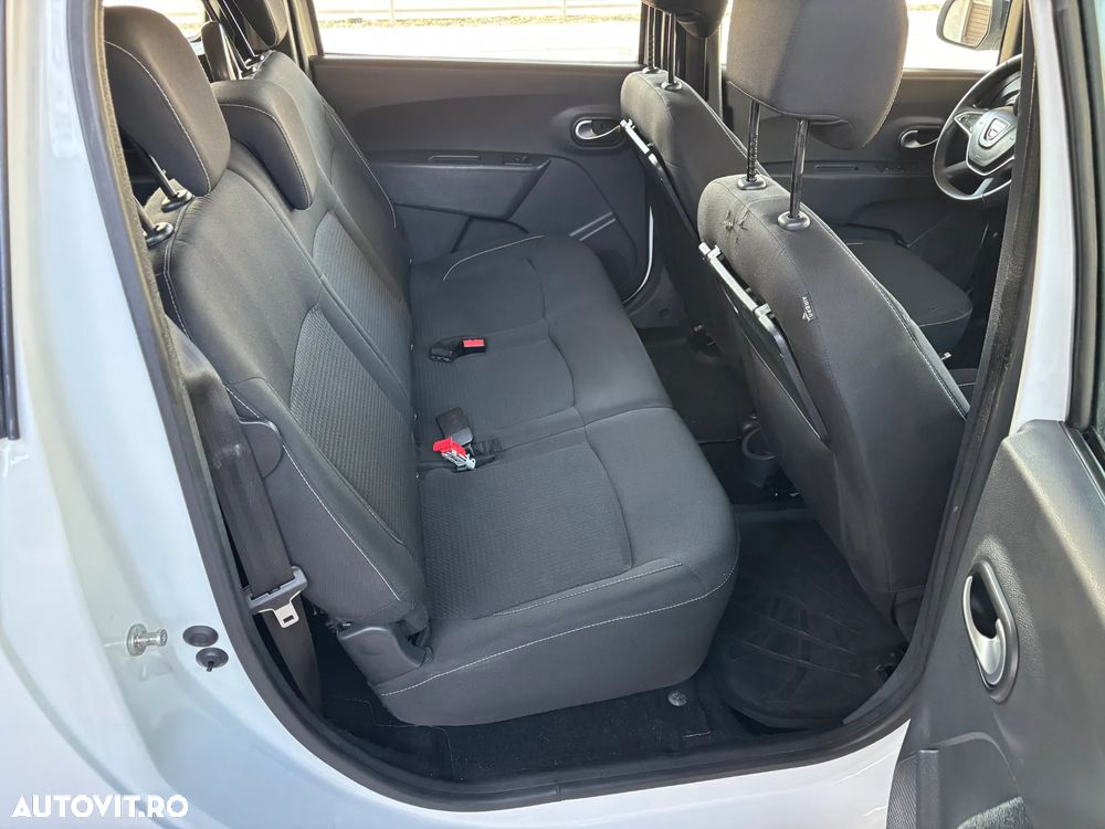 Dacia Lodgy 1.5 Blue dCi Laureate - 30