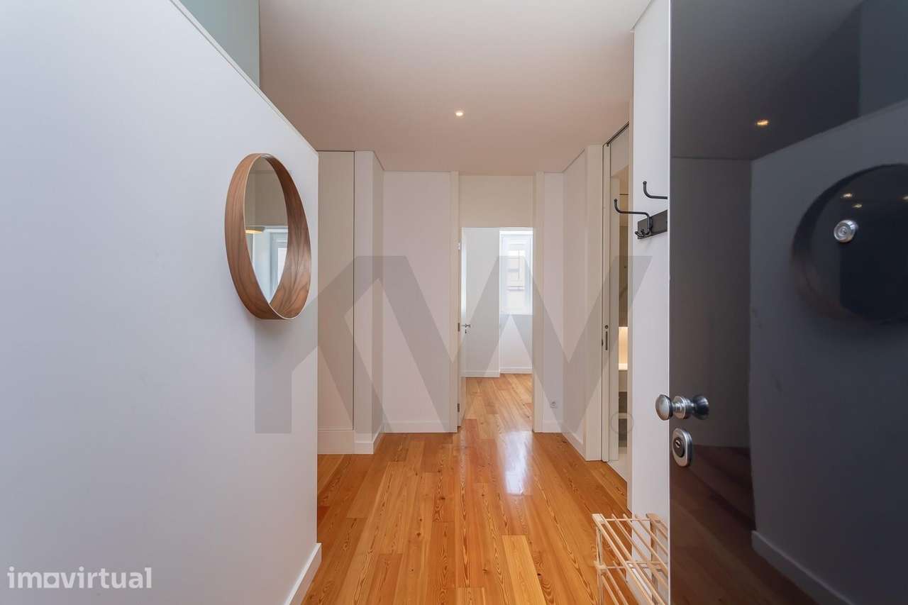 Apartamento T4 Duplex de Luxo, Vista Cidade e Rio – Rua de Santa Marta - Grande imagem: 2/59