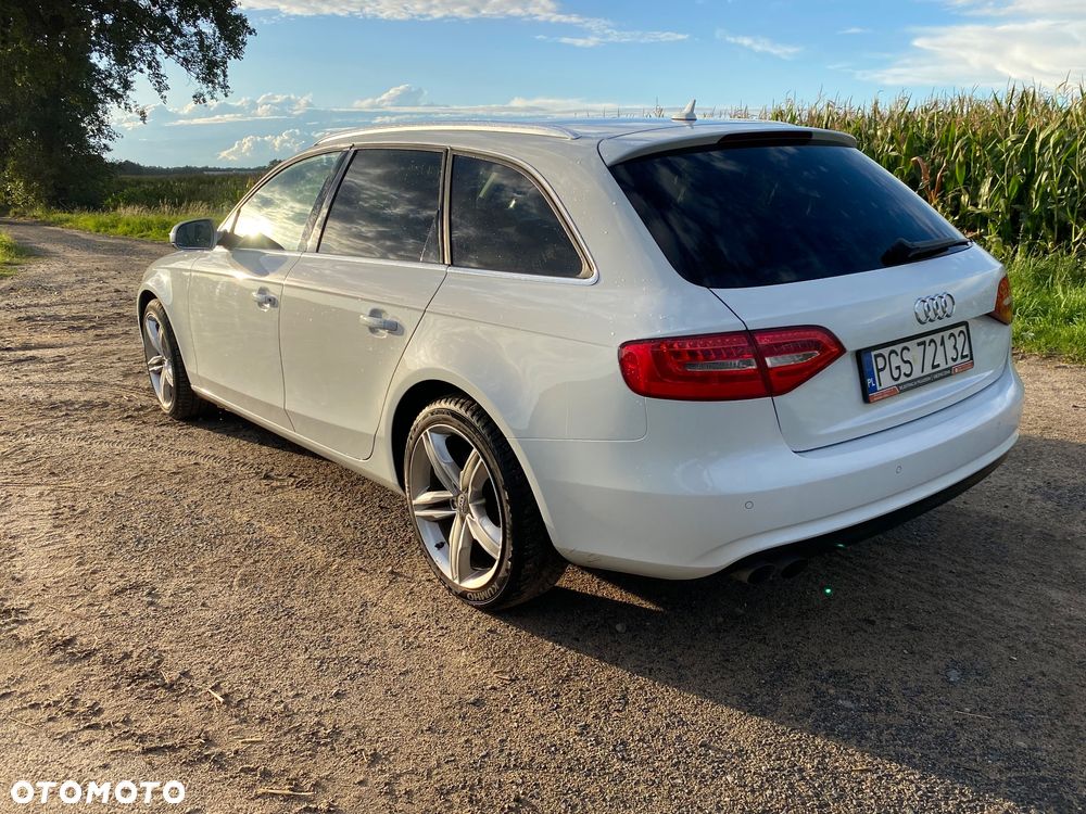 Audi A4 Avant - 13