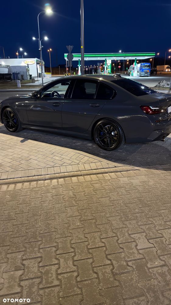 BMW Seria 3 330i xDrive - 14