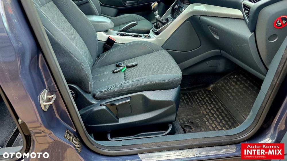 Ford Grand C-MAX - 38