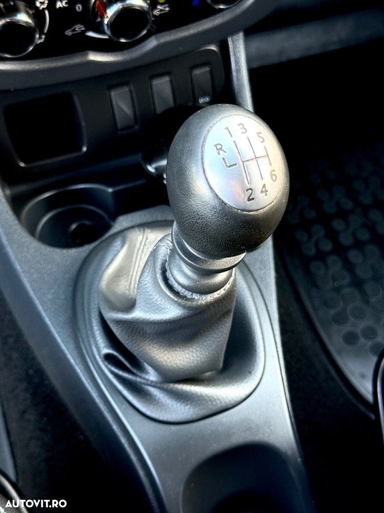 Dacia Duster 1.2 TCe 4x2 Laureate - 31