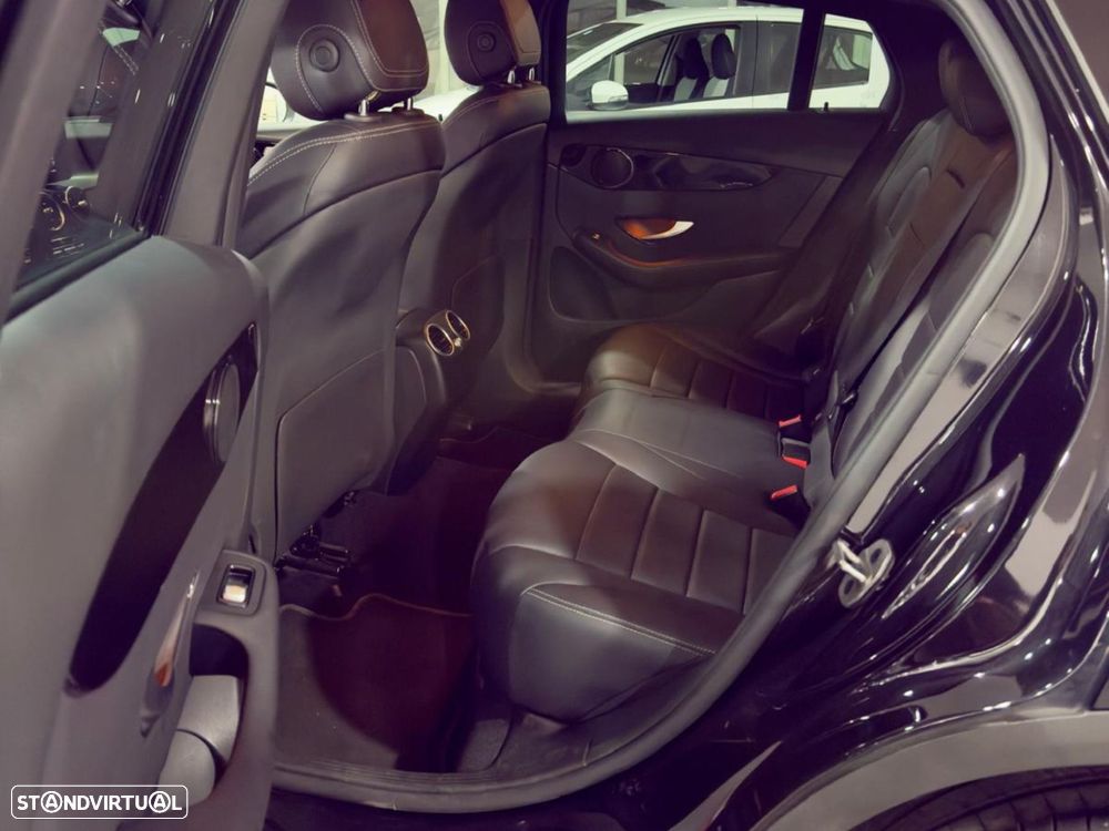 Mercedes-Benz GLC 300 d 4Matic - 12