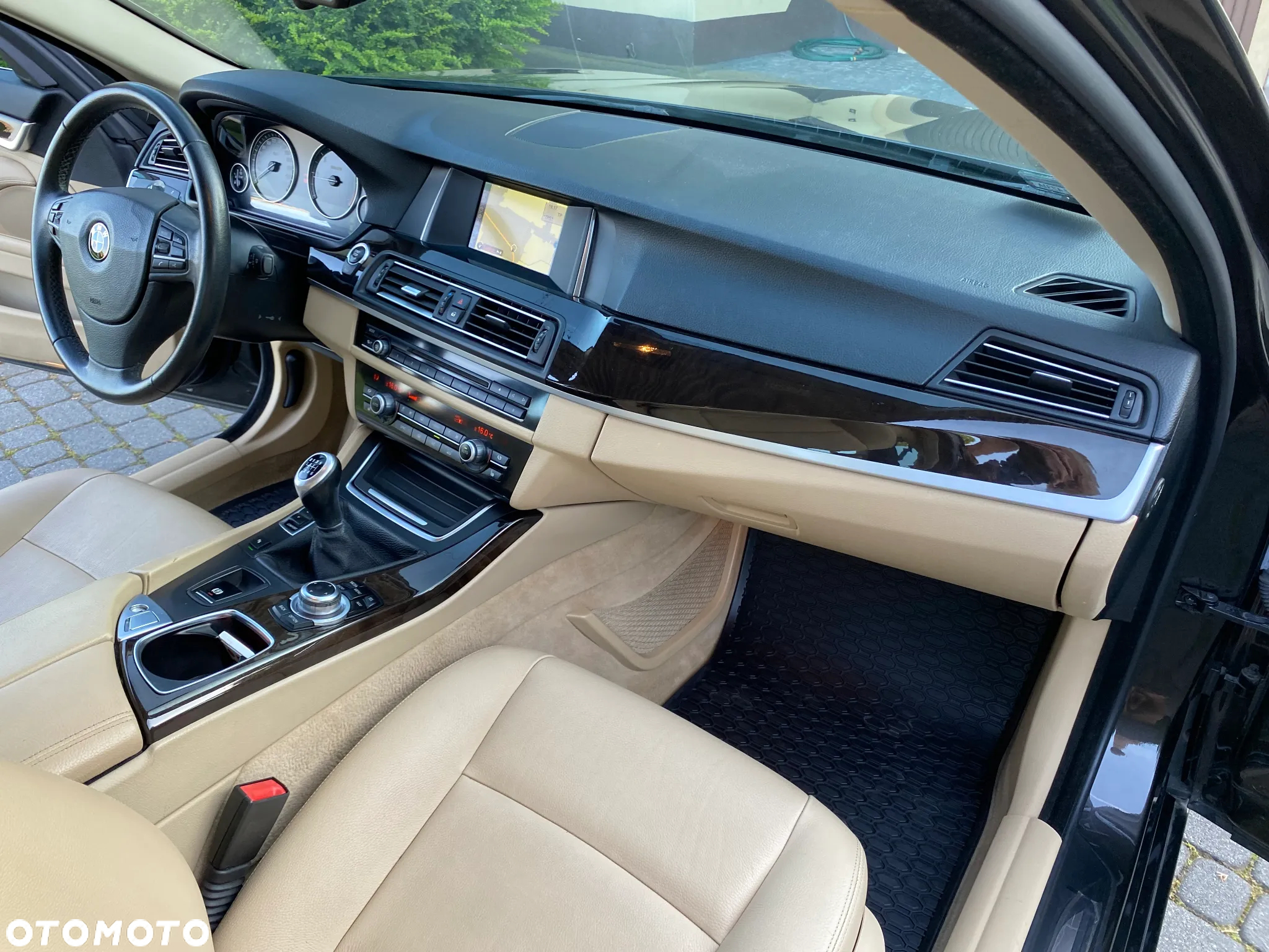 BMW Seria 5 520d - 16