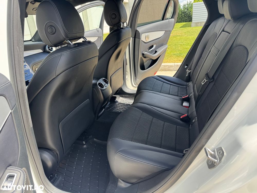 Mercedes-Benz GLC - 22