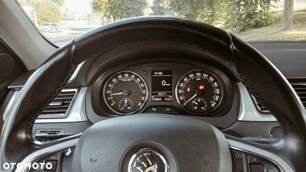 Skoda RAPID 1.6 TDI DPF Elegance Max - 6