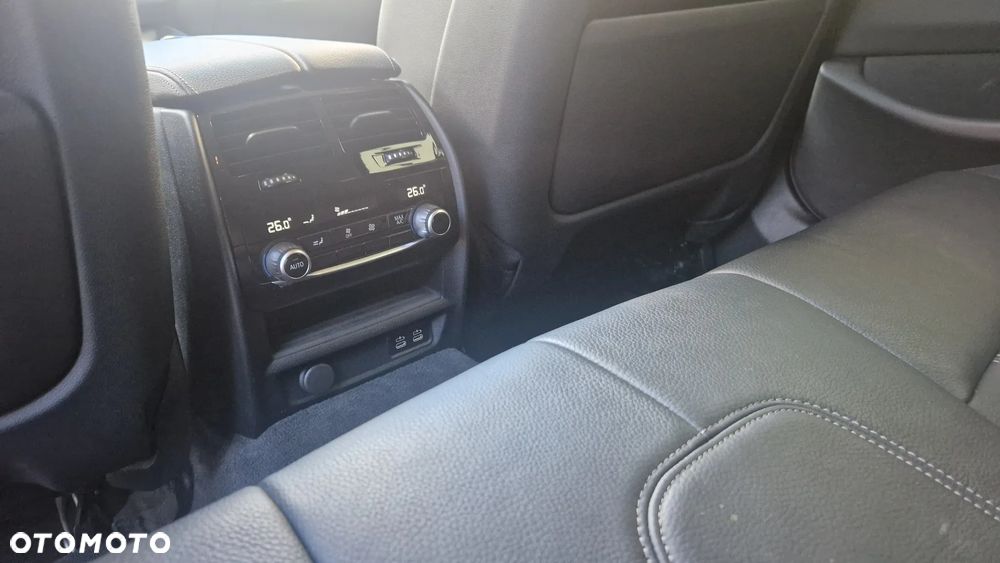 BMW Seria 5 520d Touring Luxury Line - 18