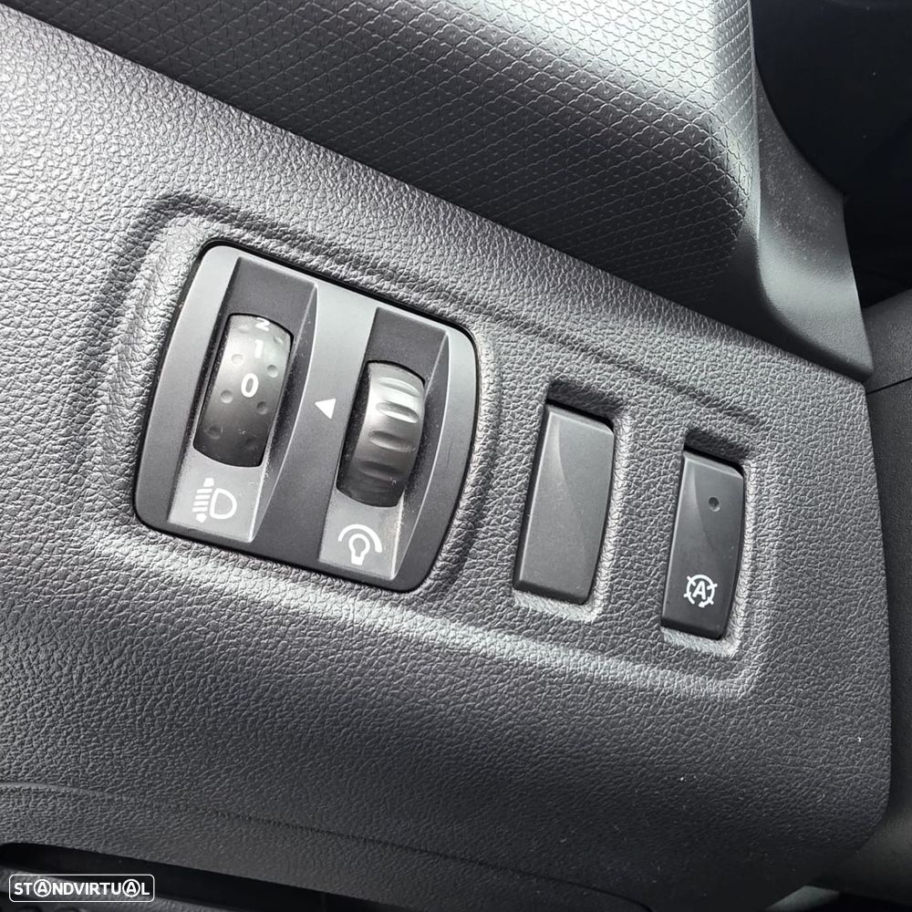 Renault Clio 1.5 dCi Zen - 19