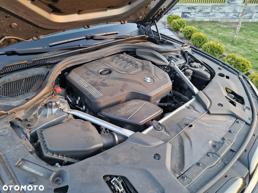 BMW Seria 5 520i Sport Line - 8