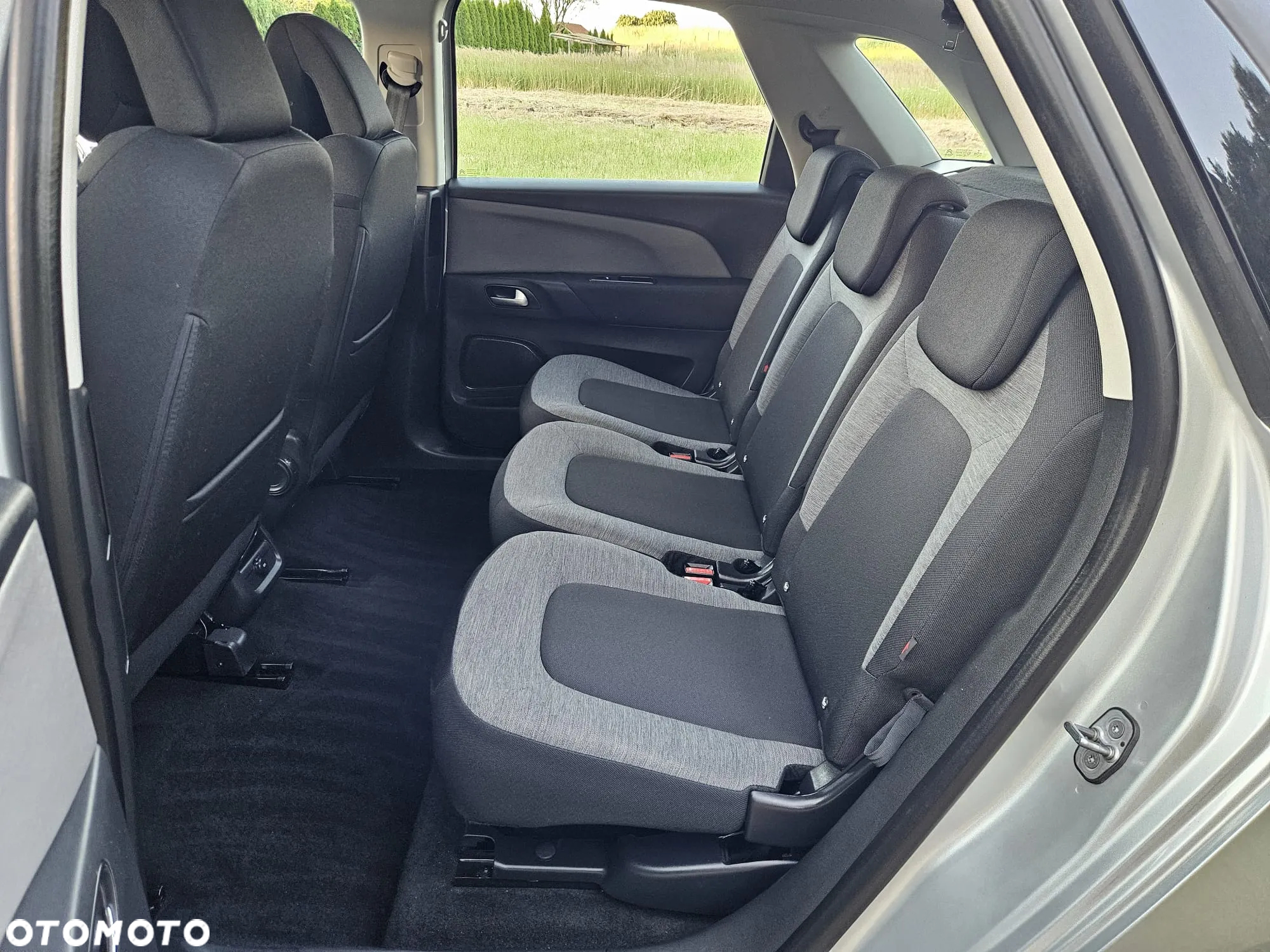 Citroën C4 Picasso 1.2 PureTech Attraction - 9