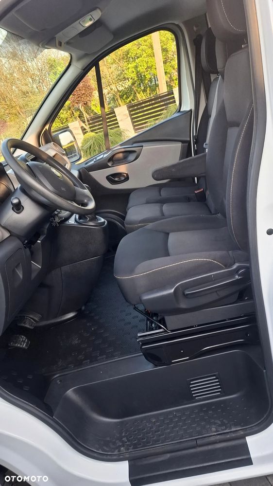 Renault Trafic - 11