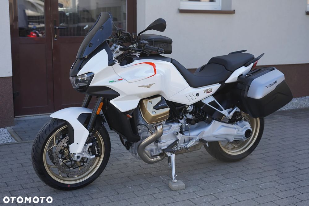 Moto Guzzi V100 Mandello - 21