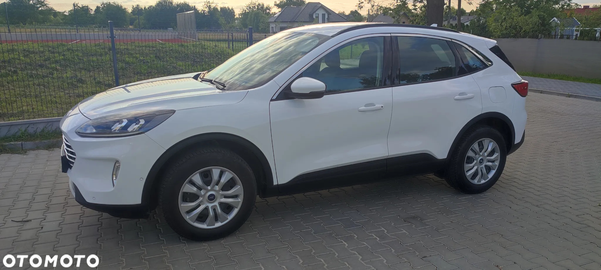 Ford Kuga - 5
