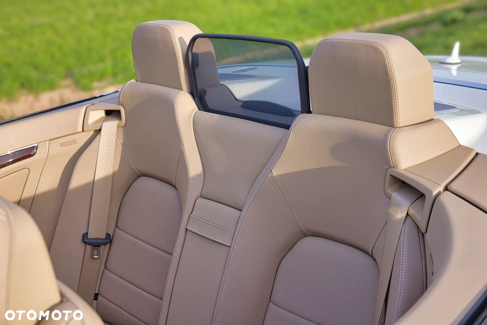 Mercedes-Benz Klasa E 350 CGI BlueEffICIENCY - 21