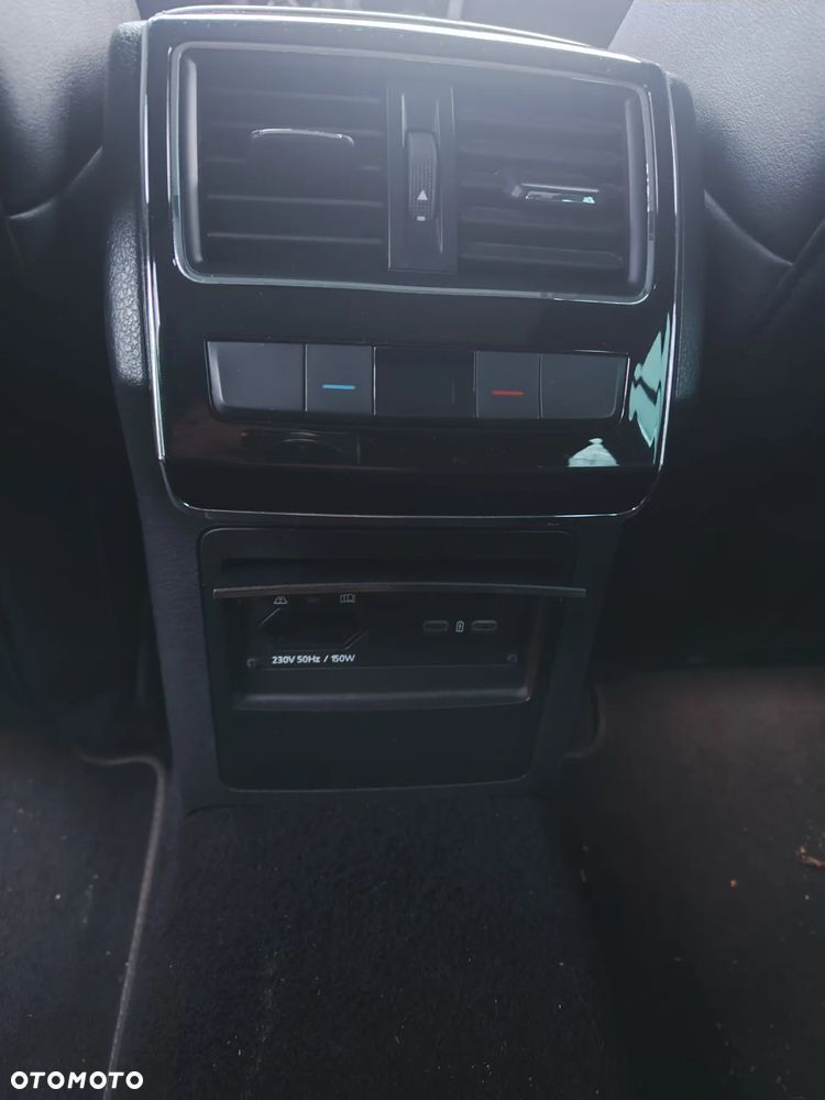 Skoda Superb 2.0 TDI SCR L&K DSG - 18