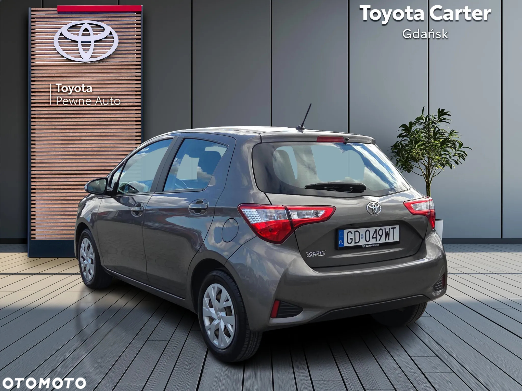 Toyota Yaris 1.5 Premium CVT - 3