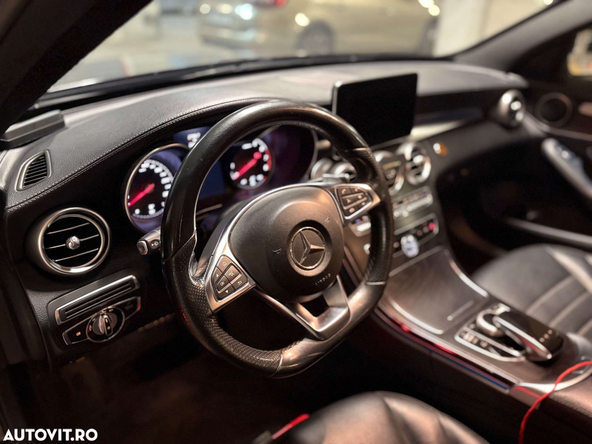 Mercedes-Benz C 200 7G-TRONIC AMG Line - 4