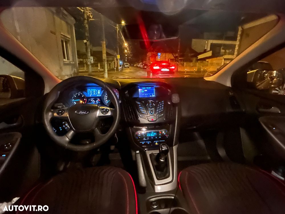 Ford Focus - 15