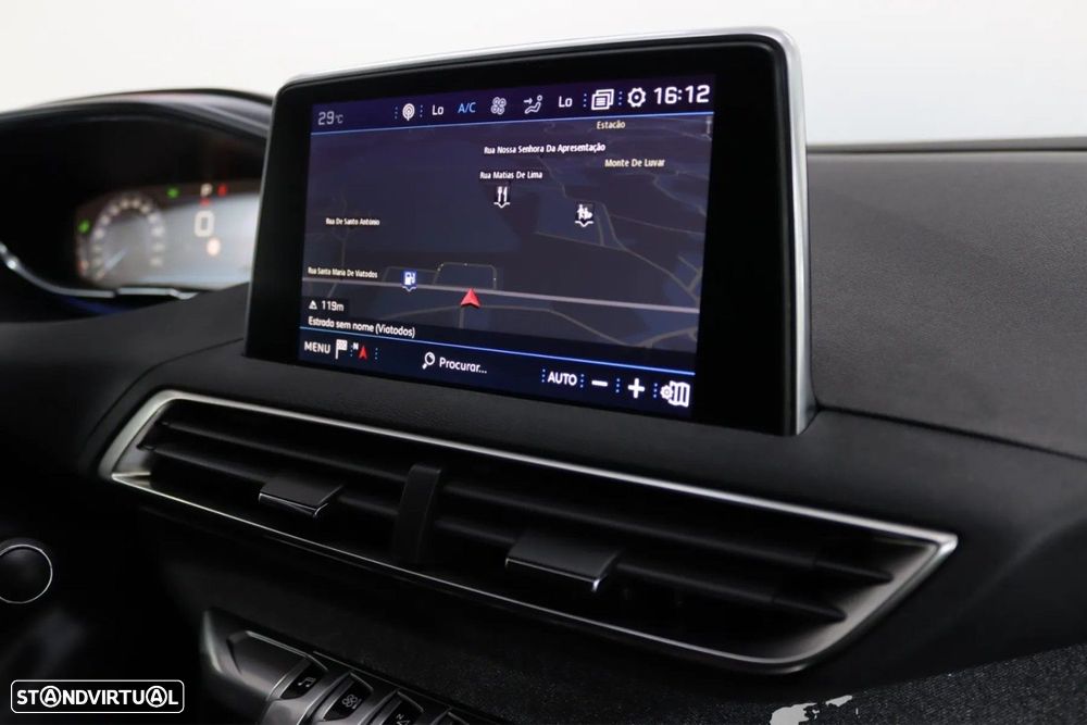 Peugeot 3008 1.2 PureTech Allure EAT8 - 14