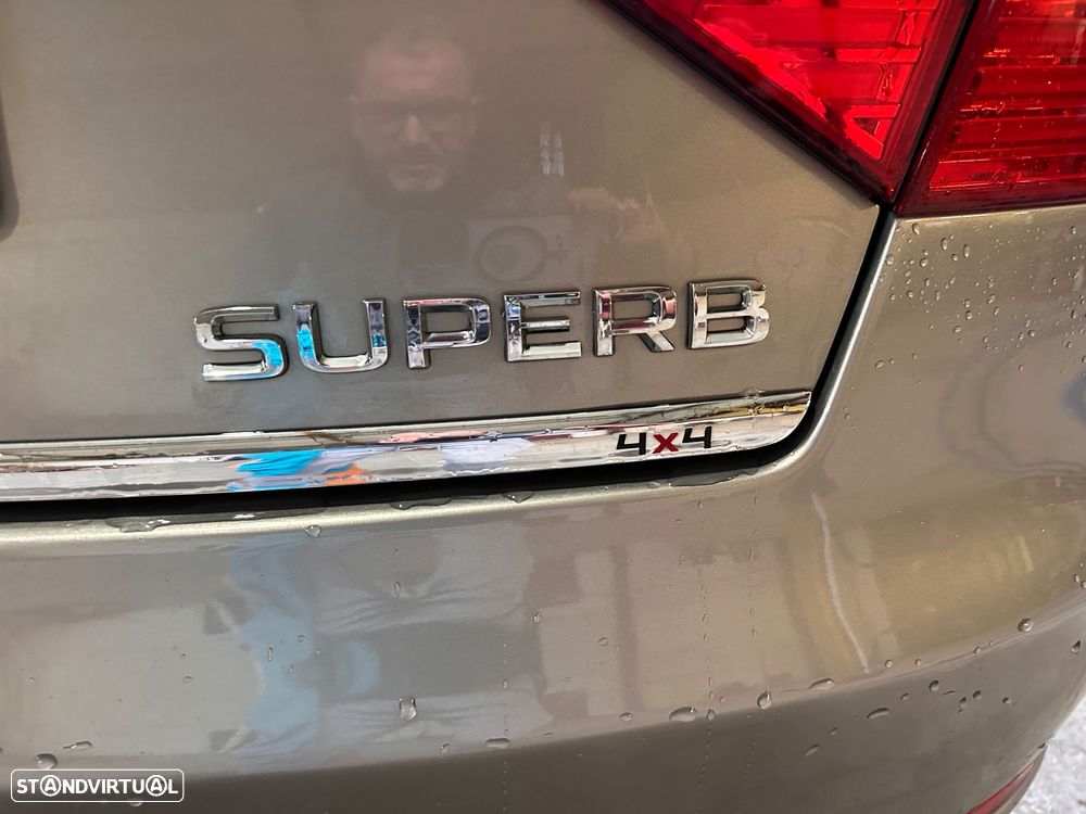 Skoda Superb 2.0 TDI Green tec 4x4 DSG Elegance - 8