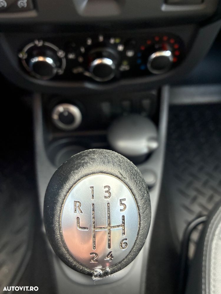 Dacia Duster 1.5 dCi 4x4 Prestige - 7