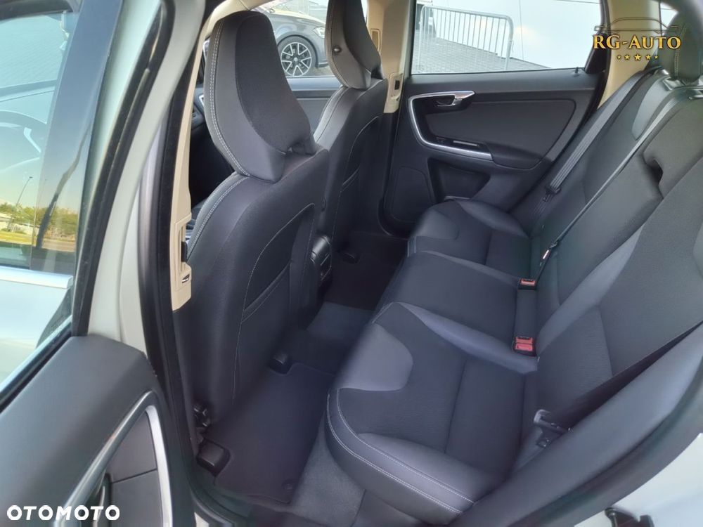 Volvo XC 60 - 36