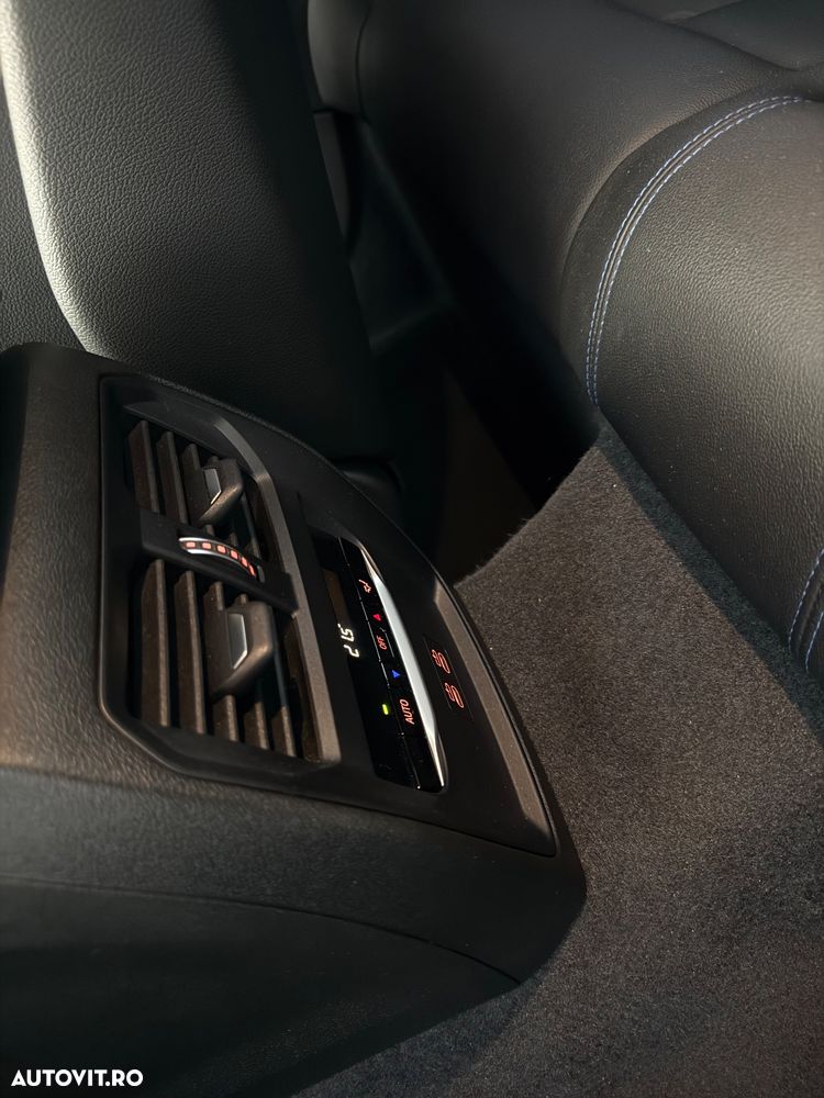 BMW M2 M240i xDrive AT - 14