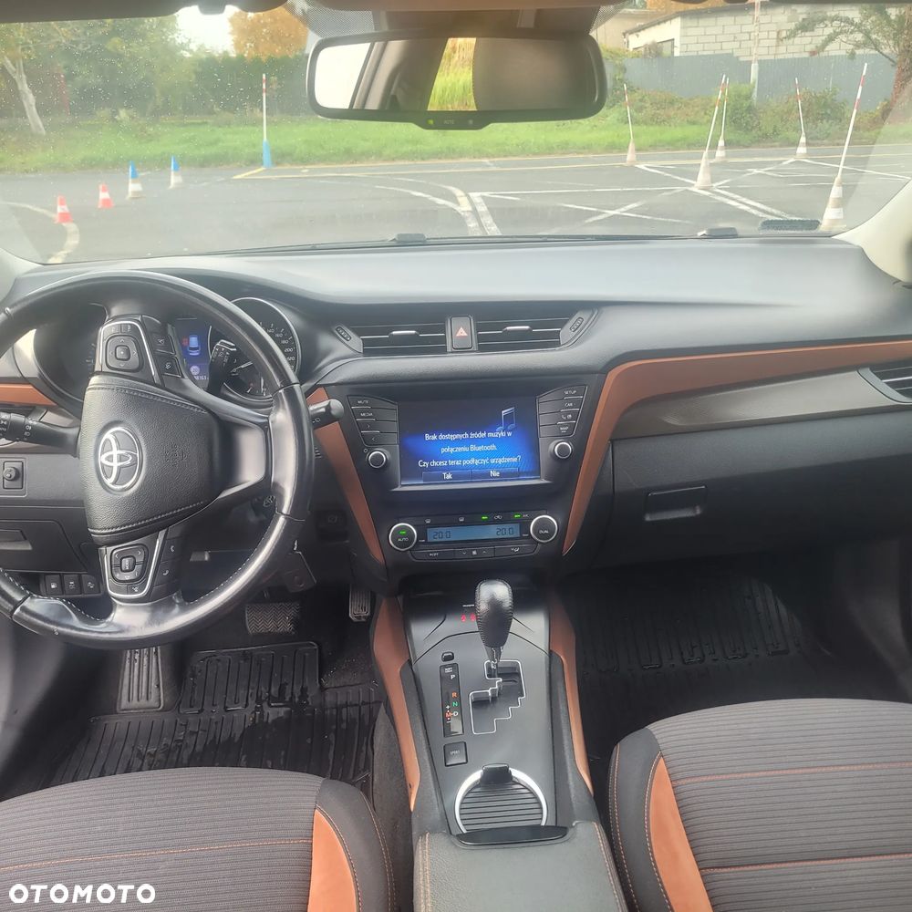 Toyota Avensis 1.8 Prestige MS - 5