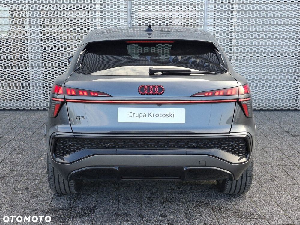 Audi Q3 Sportback - 7