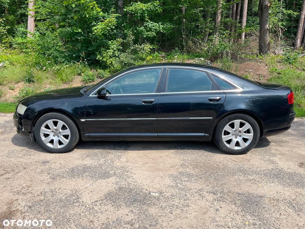 Audi A8 - 1