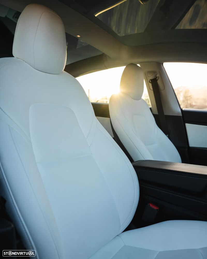 Tesla Model 3 Performance Dual Motor AWD - 28