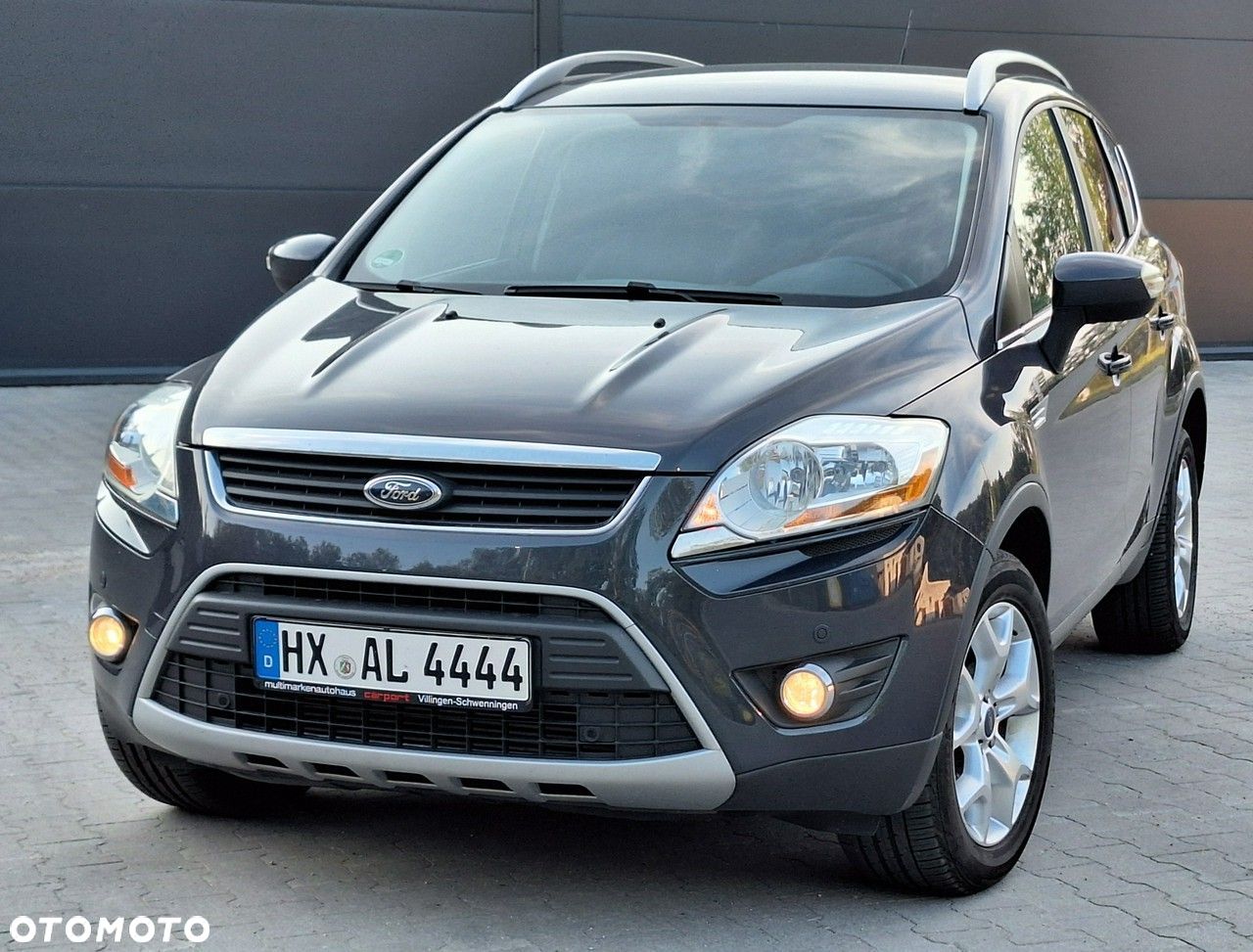 Ford Kuga - 1