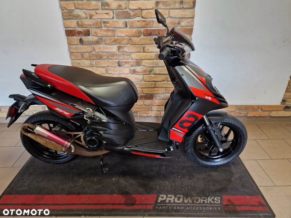 Aprilia SR - 7