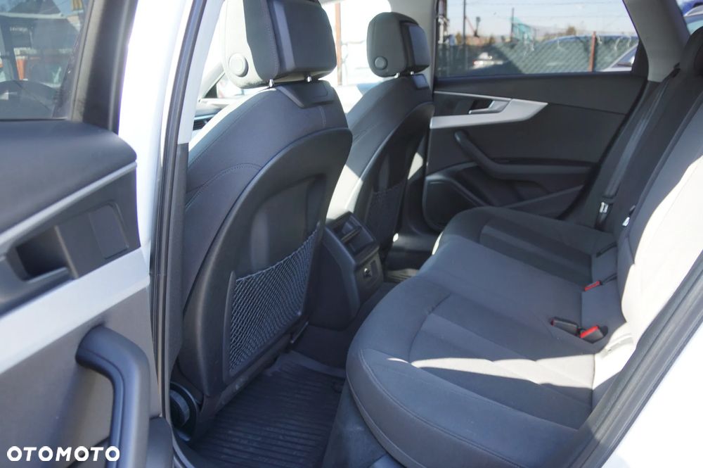 Audi A4 Allroad 2.0 TDI Quattro S tronic - 29