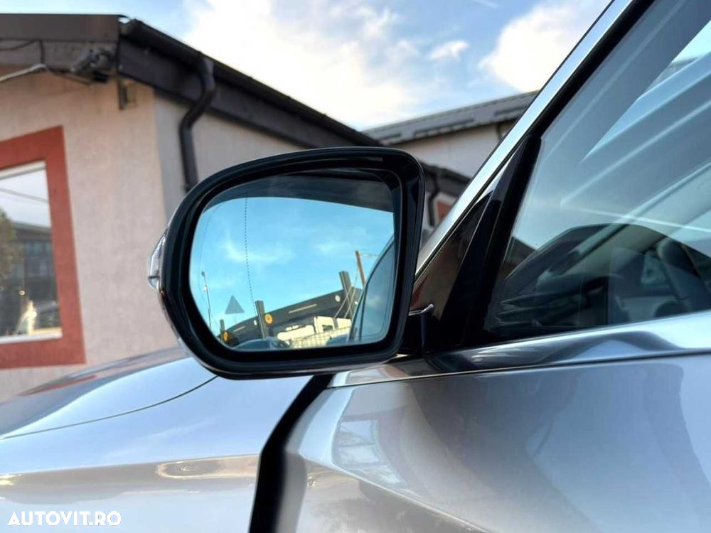 Mercedes-Benz E - 13