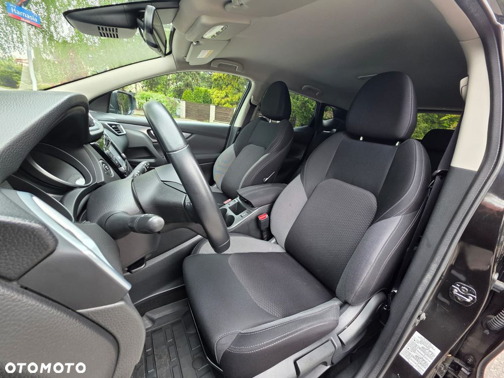Nissan Qashqai 1.6 DCi N-Connecta - 14