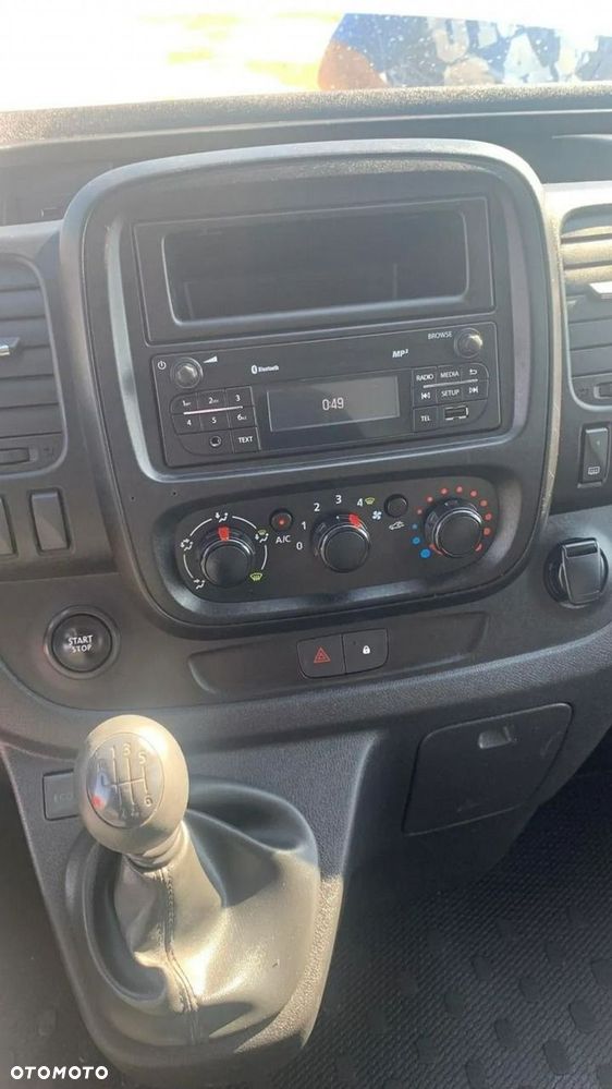 Renault Trafic - 16