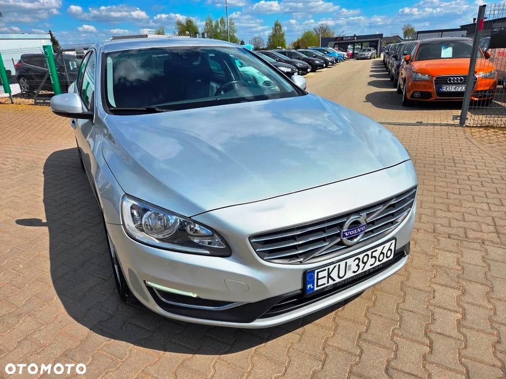 Volvo S60 D2 Drive-E Momentum - 24