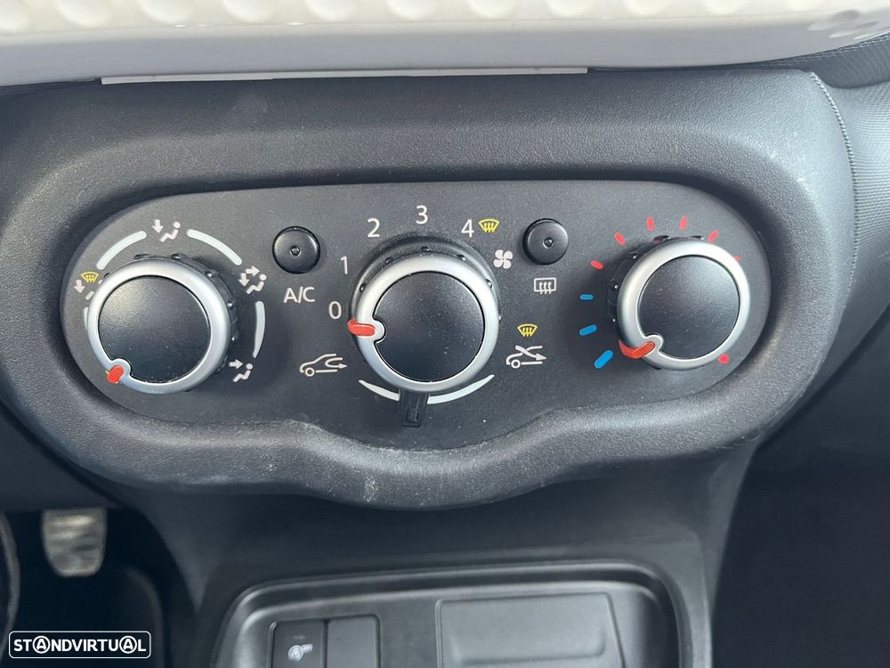 Renault Twingo 1.0 SCe Intens - 25