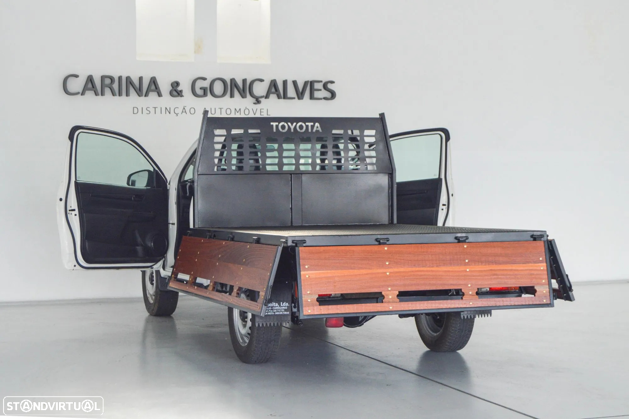 Toyota Hilux 2.4 D-4D 4X4 Cabine Simples 2L - 9