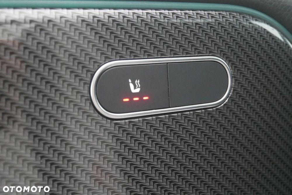 Mercedes-Benz GLB - 34